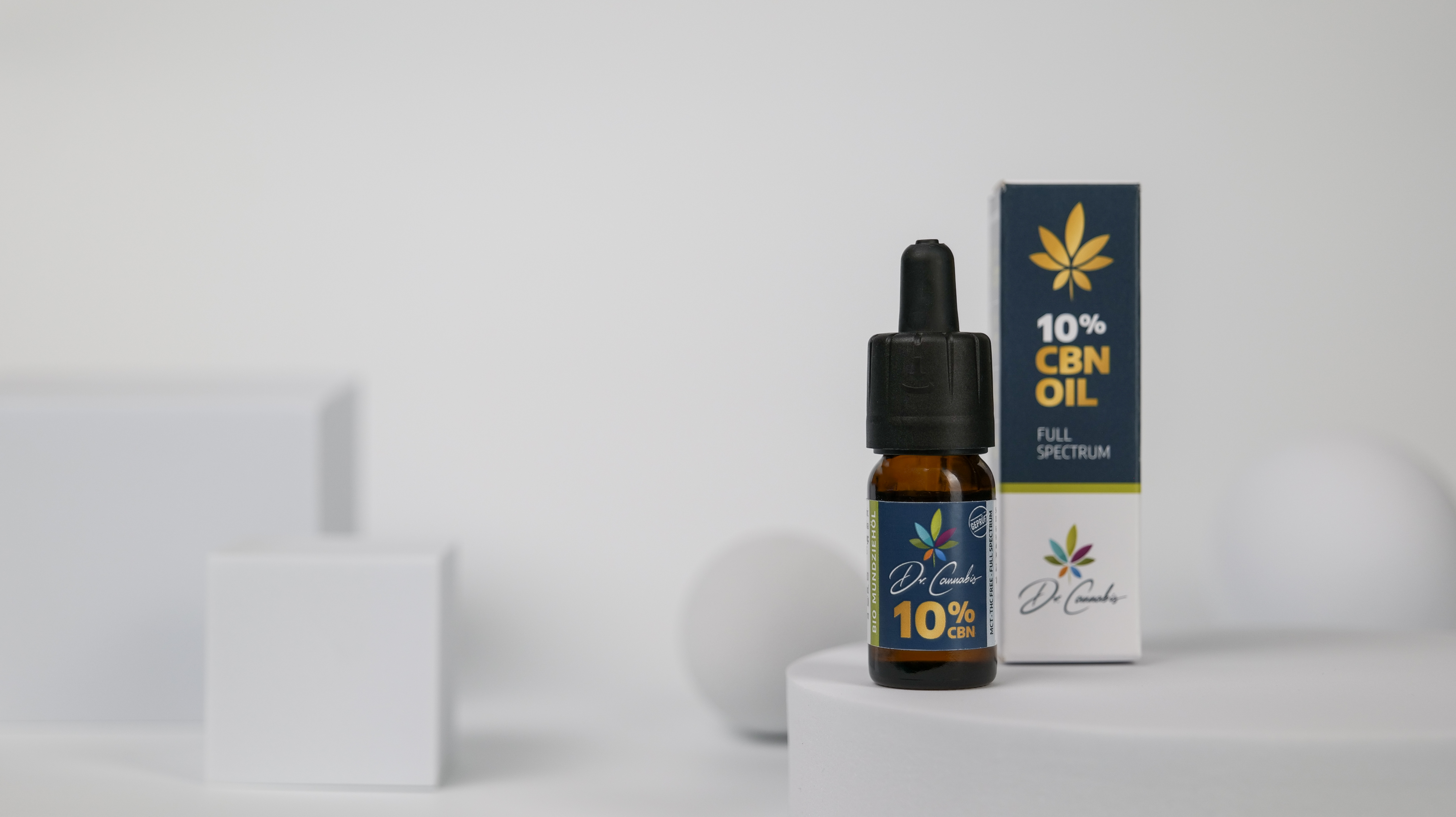 Eine 10 ml Flasche Dr. Cannabis CBN Öl 10%, Full Spectrum, hochwertiges CBN-Öl